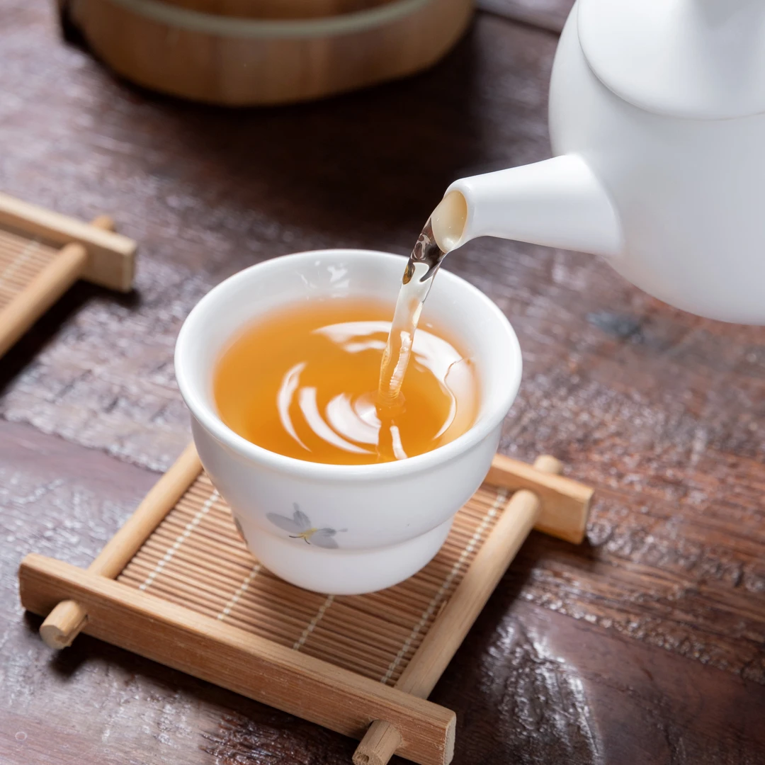 金鉴柏醇倚邦古树秋2020易武普洱生茶云南古树头春头采茶叶茶饼