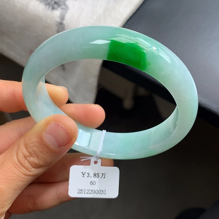 未镶嵌手镯翡翠60辣绿白底青正圈