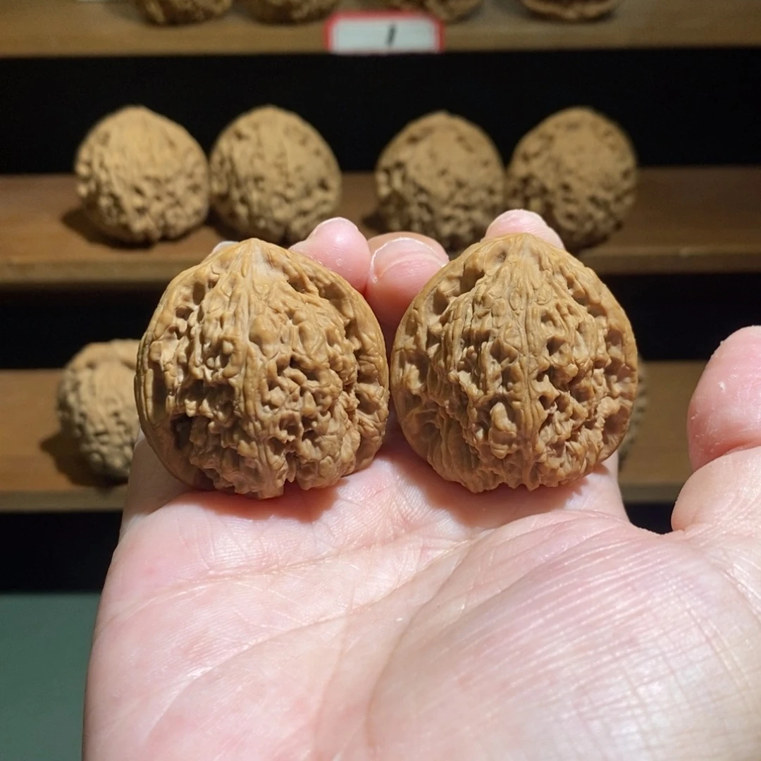 文玩核桃吊坠36南将251