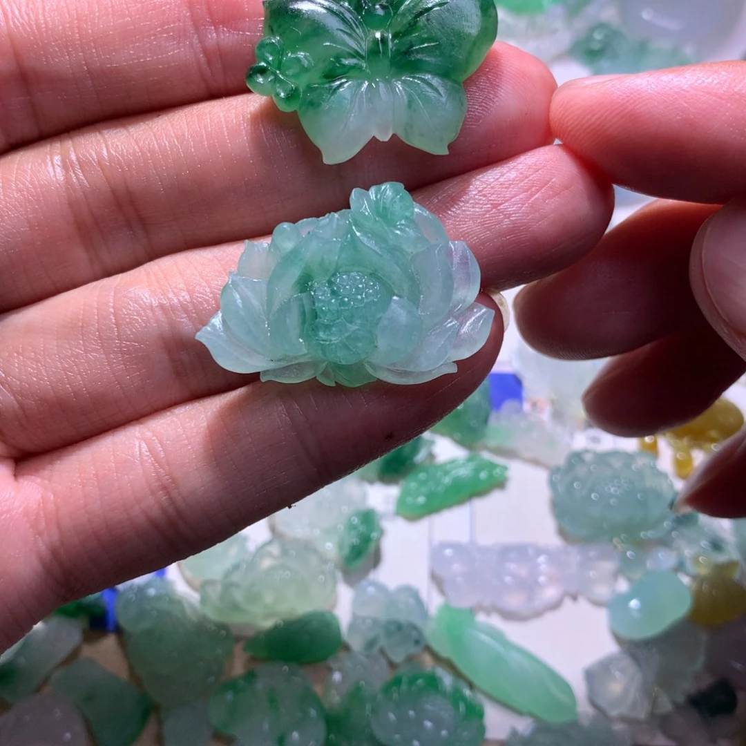 定制翡翠未镶嵌@***好翡翠莲花蝴蝶