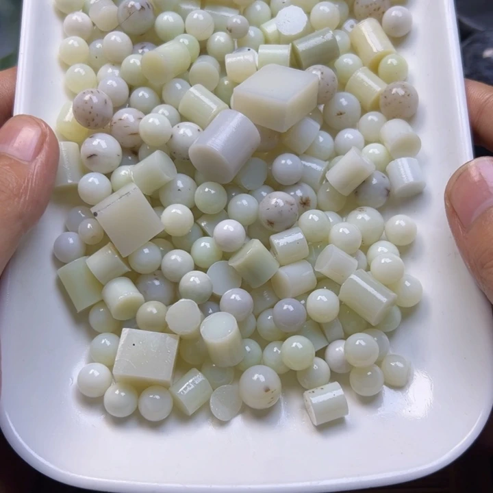 小***了未镶嵌手链和田玉