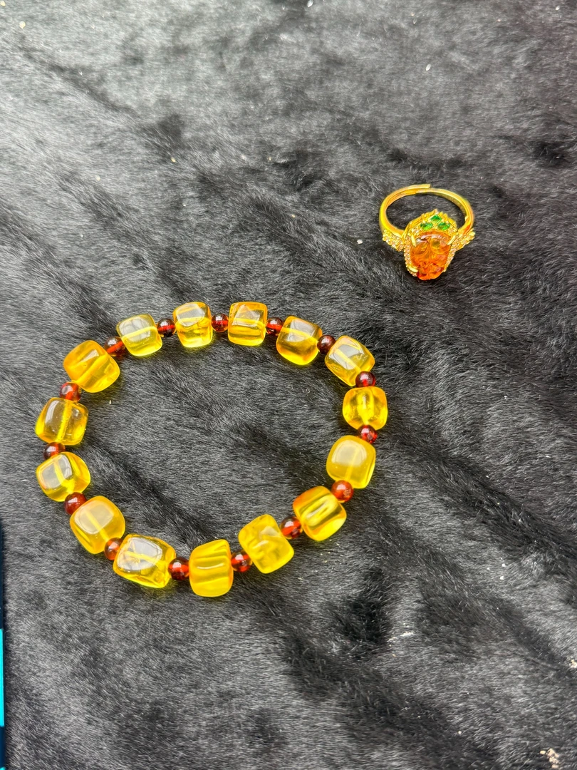 M2582+MT2559（玉甲珠宝）双珀琥珀金珀隔珠血珀手串+戒指-送礼佳品