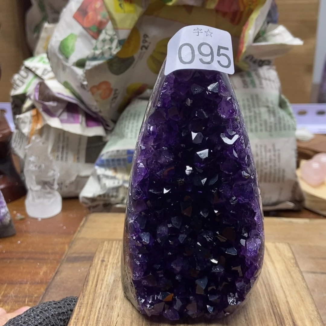紫晶天然水晶摆件未镶嵌