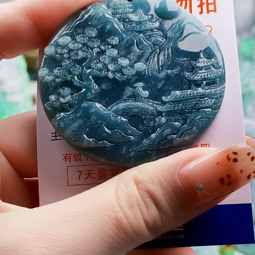 吊坠(不含链)未镶嵌翡翠