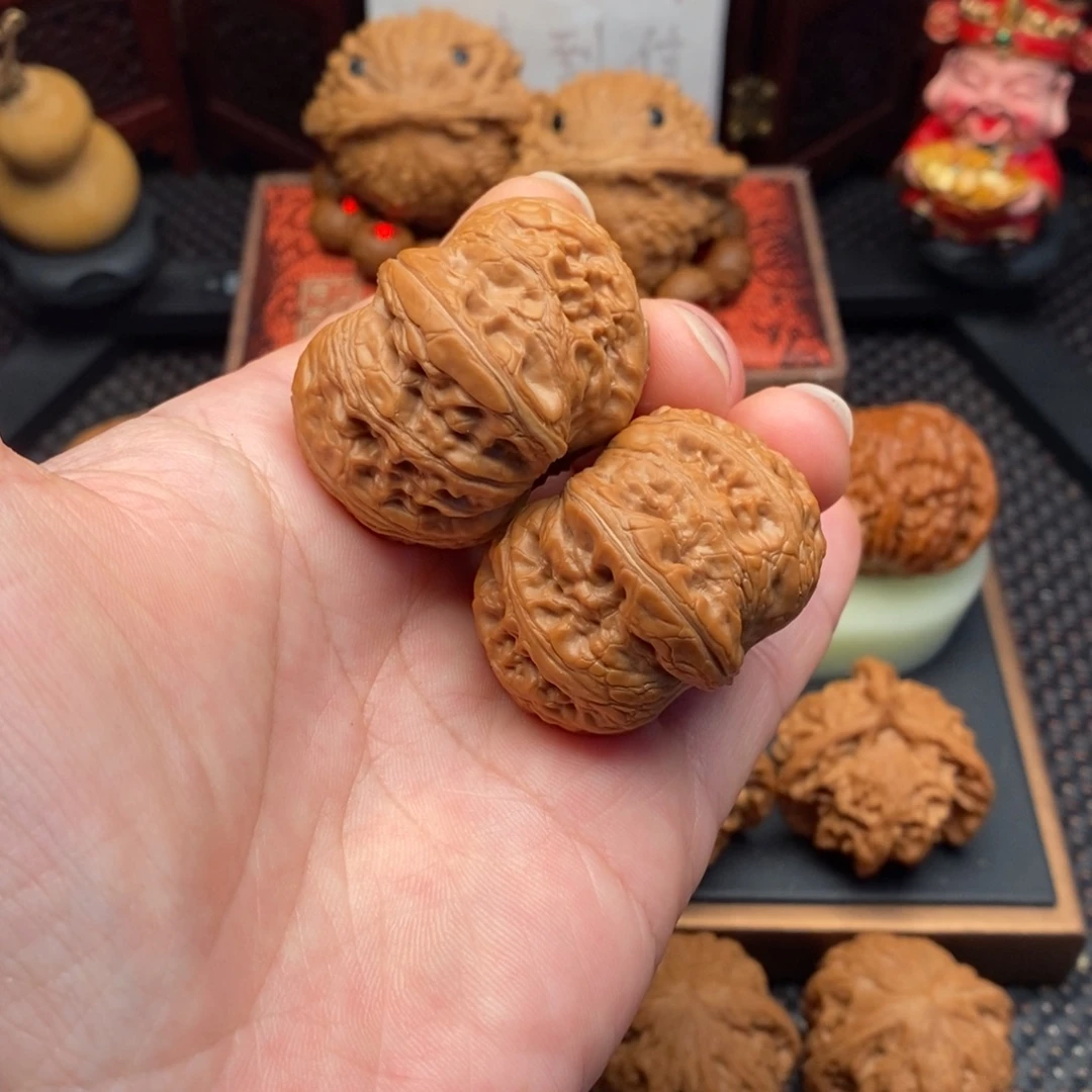 余***i文玩核桃把件元宝
