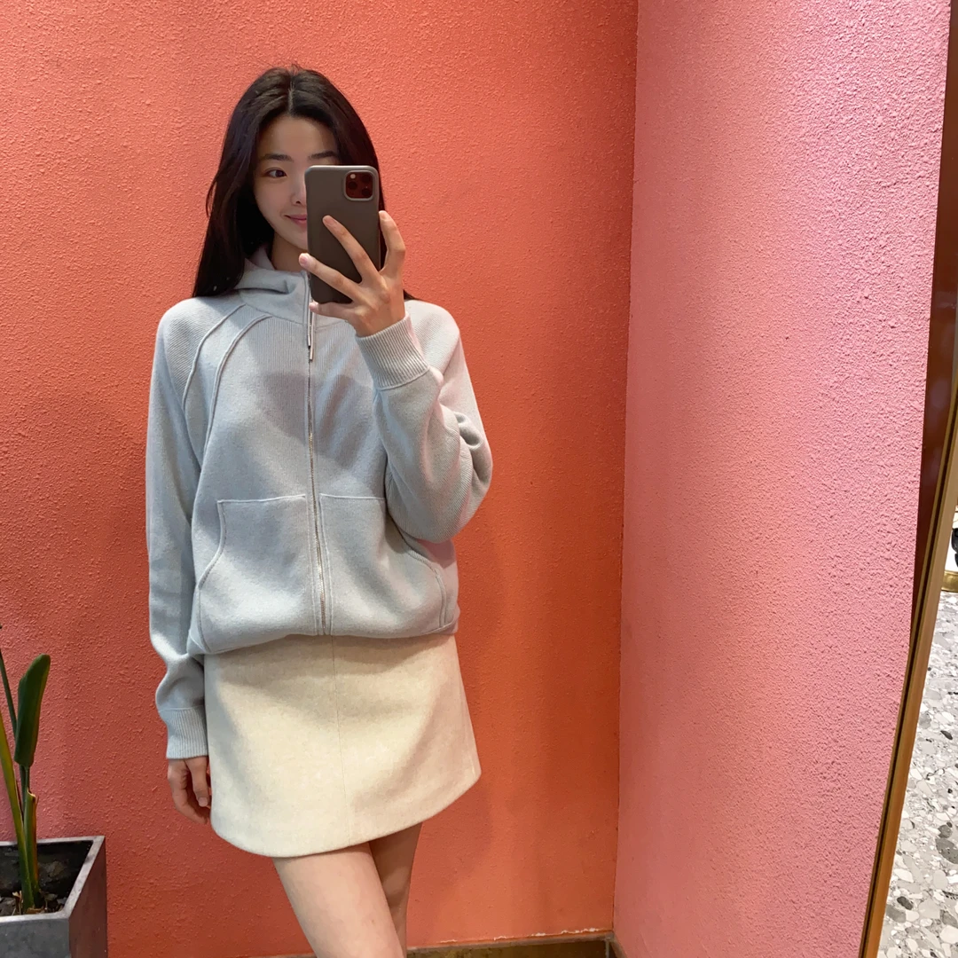 （默茗服装）欧式奶油色系帽衫