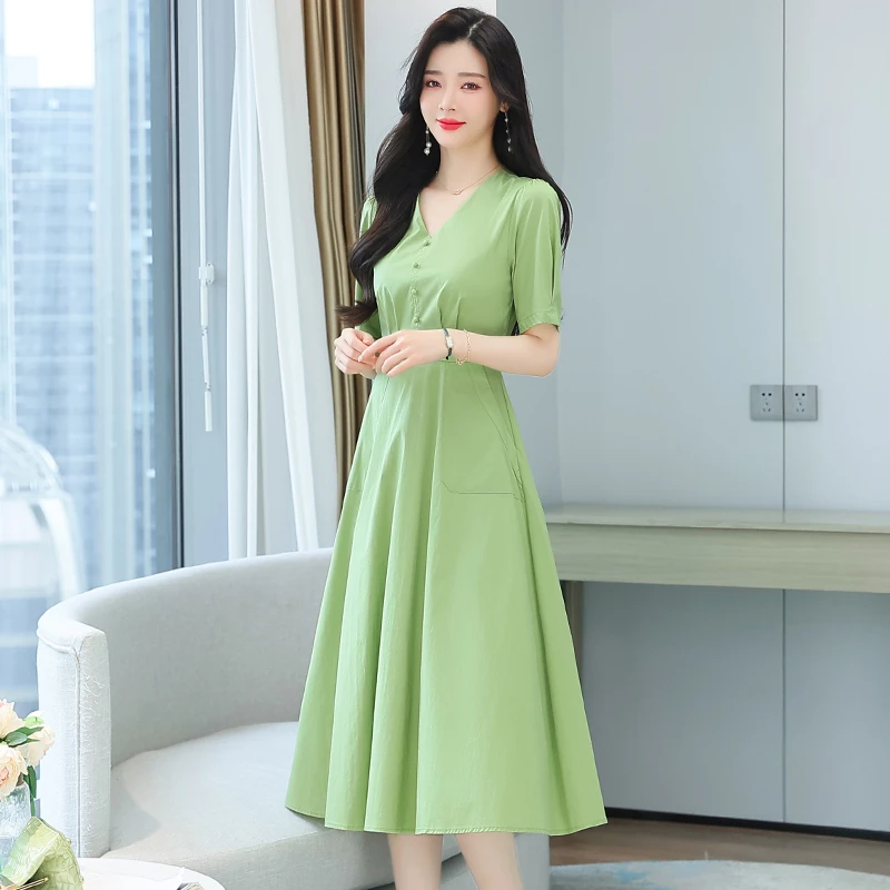 法式复古V领短袖连衣裙女2025夏季洋气百搭裙子收腰显瘦A字中长裙