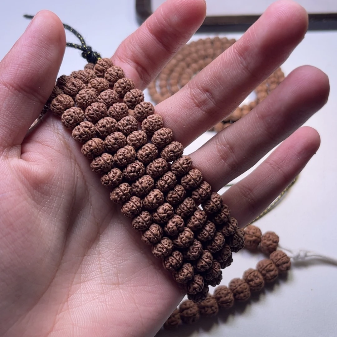 羊***坏吊坠金刚菩提8mm玉梅花108