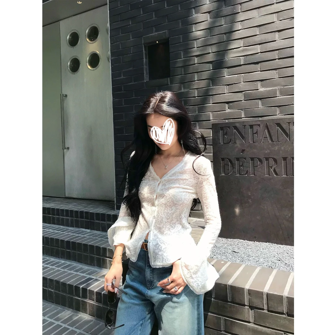 迷人蕾丝水袖 立体腰果花v领针织打底上衣A1305