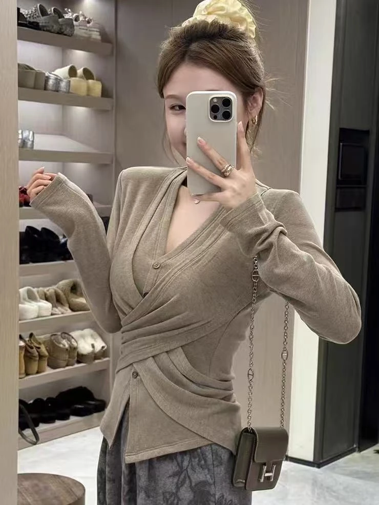 秋季纯色简约百搭大码保暖上衣设计感收腰显瘦小众针织衫574126