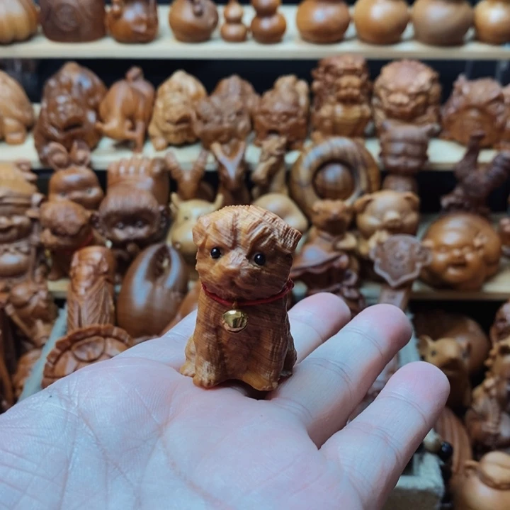 木质崖柏木雕。。田园犬