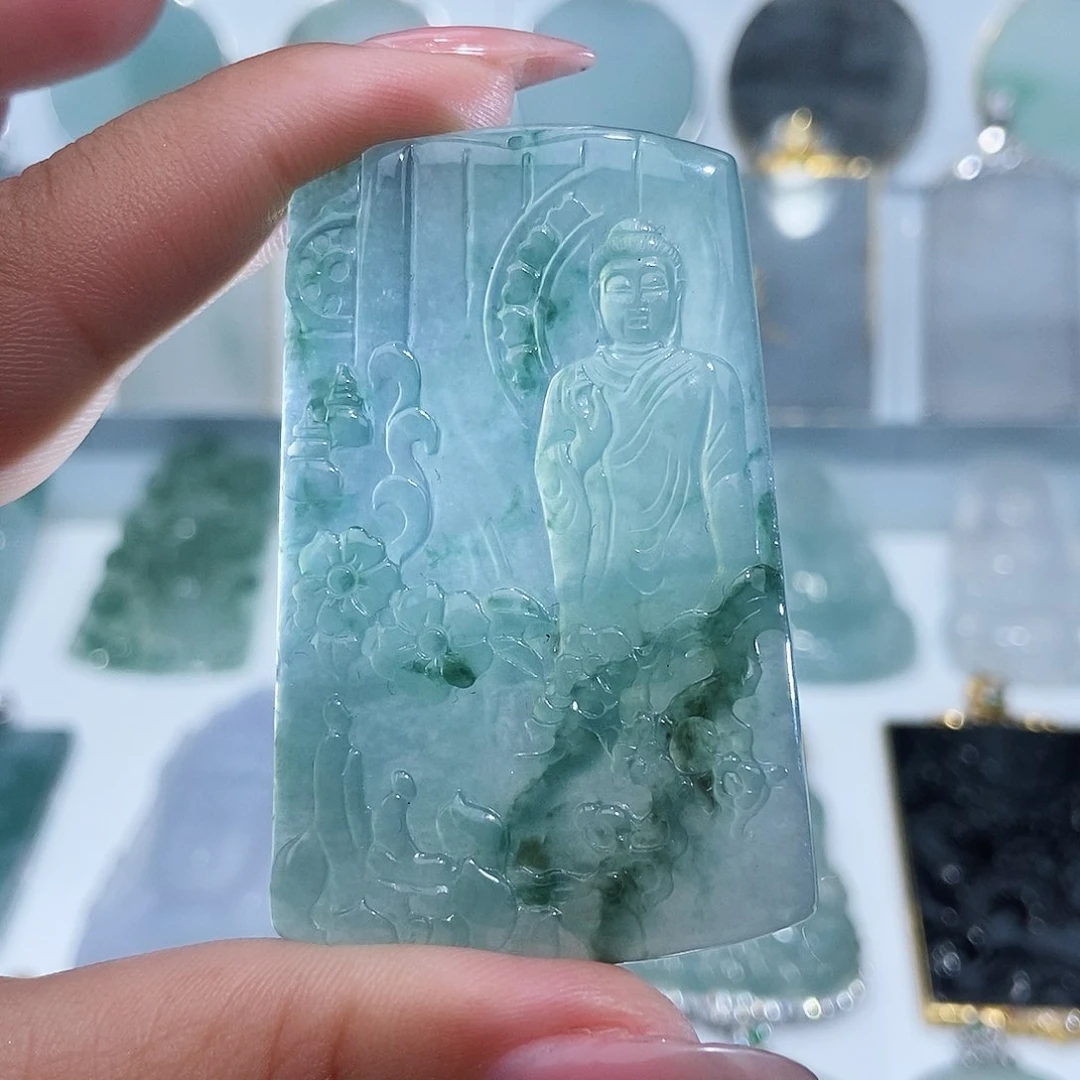 翡翠颈饰未镶嵌缅甸