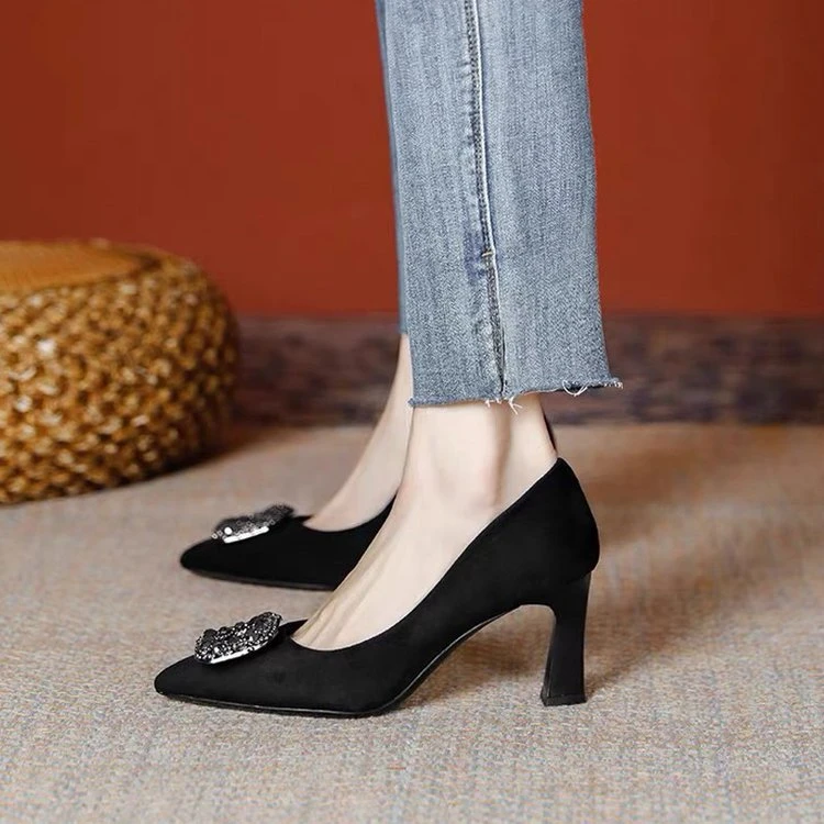 2025年新款粗跟高跟鞋女复古黑色粗跟职业尖头工作春秋气质法式