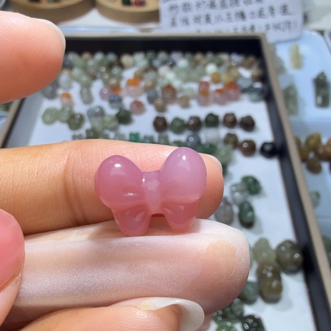 和田玉未镶嵌珠宝奇石