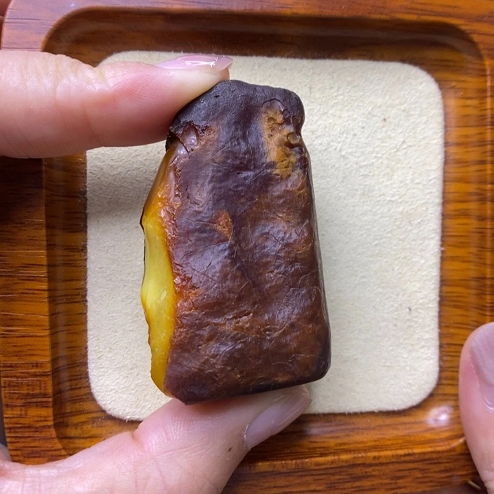 未镶嵌定制琥珀敏