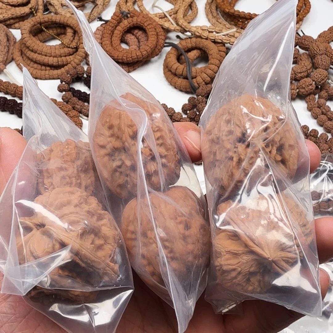 吊坠金刚菩提5号。