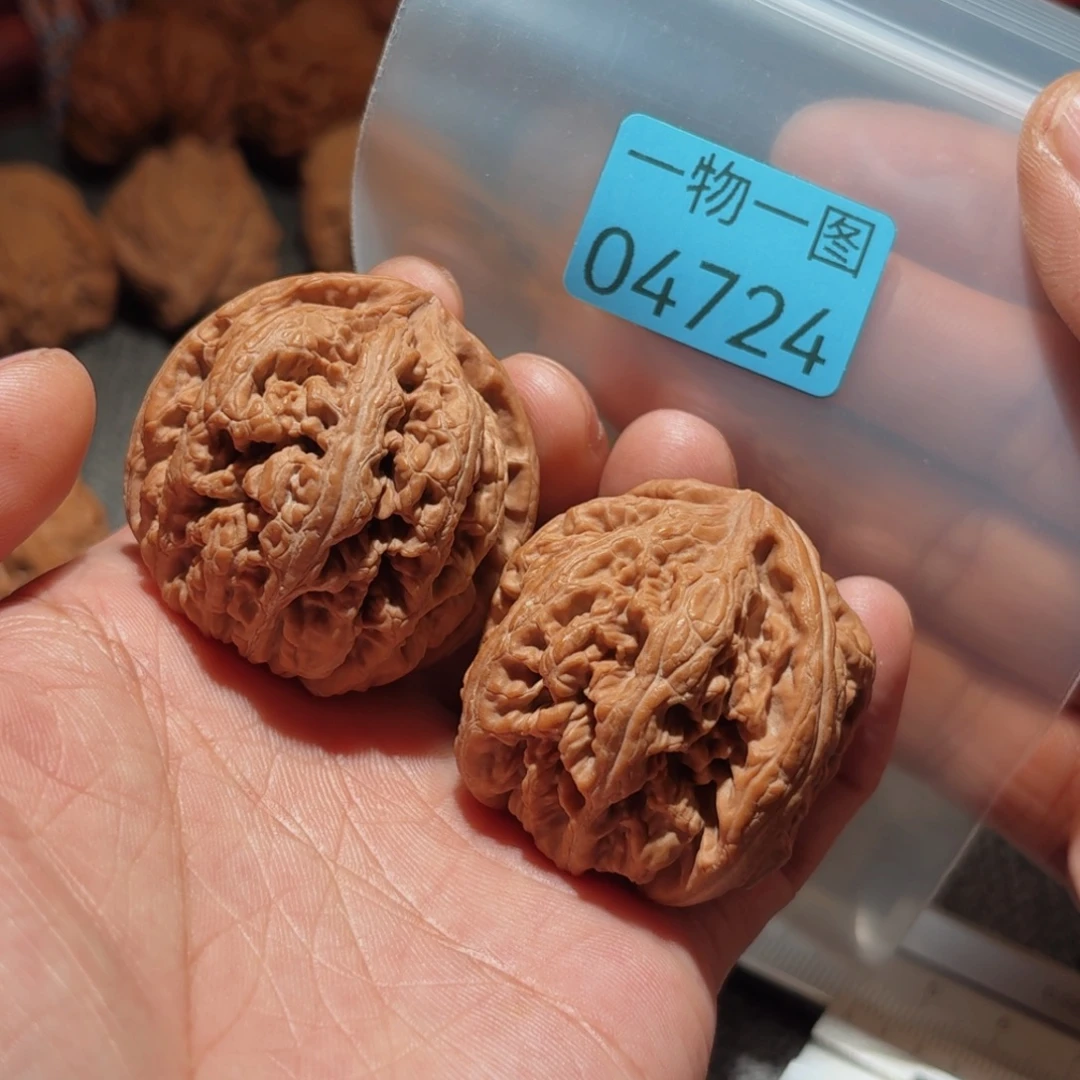 文玩核桃把件粗筋