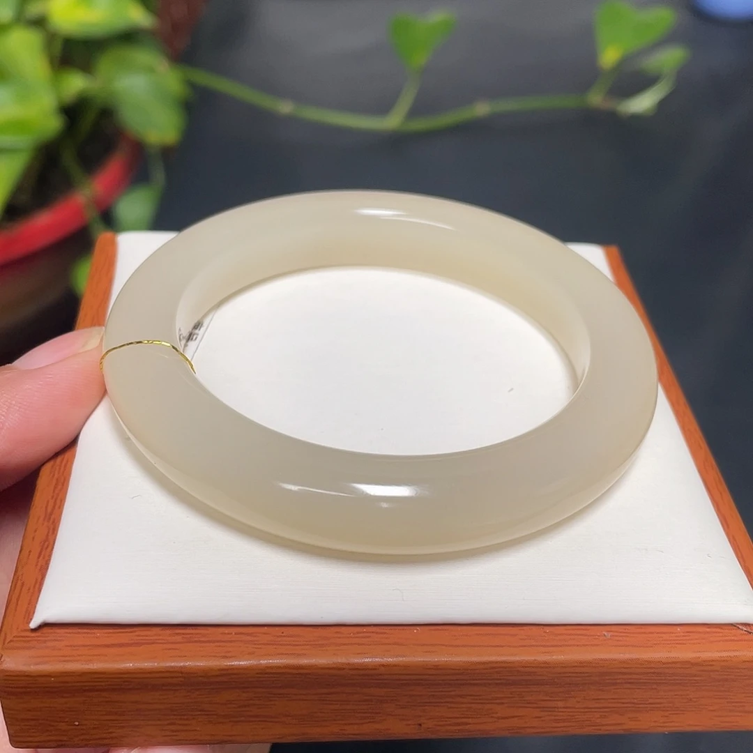 和田玉未镶嵌手镯冰藕粉