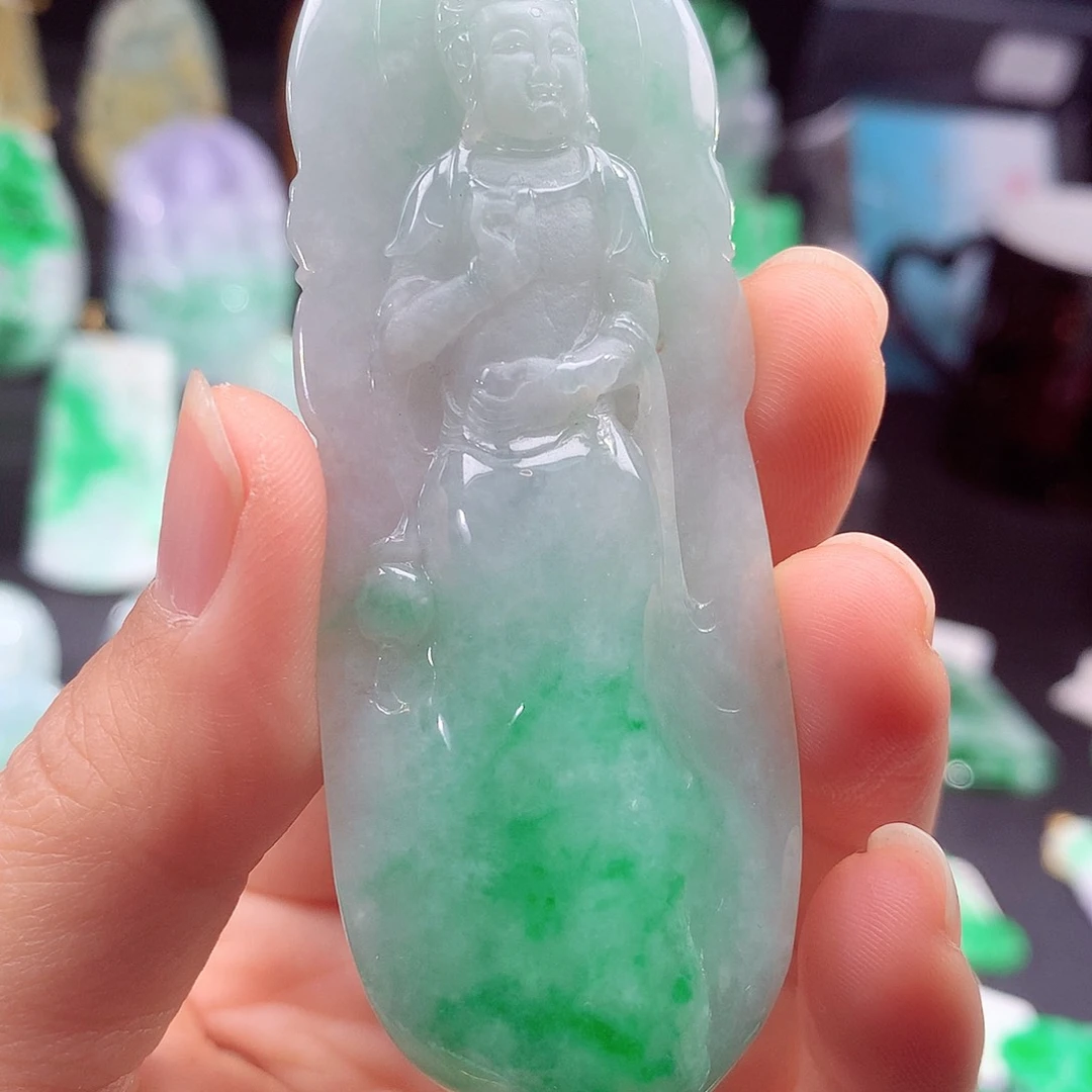 翡翠颈饰未镶嵌翡翠吊坠