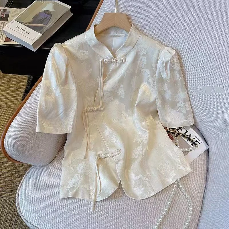 白色短袖衬衫女夏季复古中国风设计感新中式立领盘扣缎面提花上衣