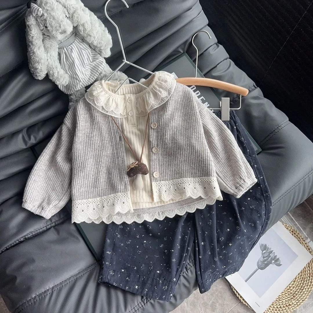 巴拉巴拉男孩女孩新款2025韩版女童套装女宝森系拼接时尚花边开衫