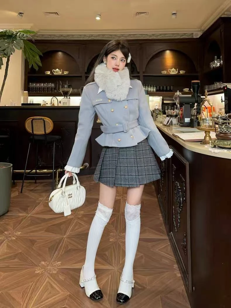 A24-3两色“A字方格”短裤裙（8360）