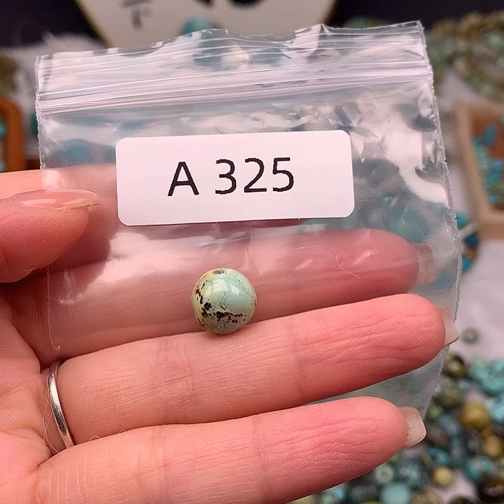 绿松石未镶嵌扣子