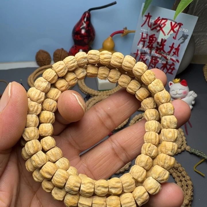 柏香籽/百香籽吊坠佛**钱