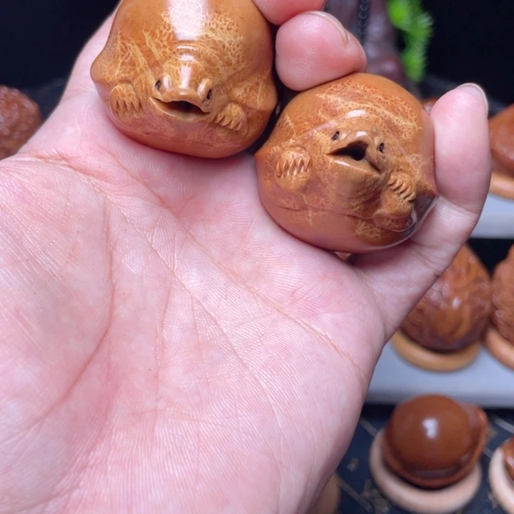 把件橄榄核金钱龟手球3.5
