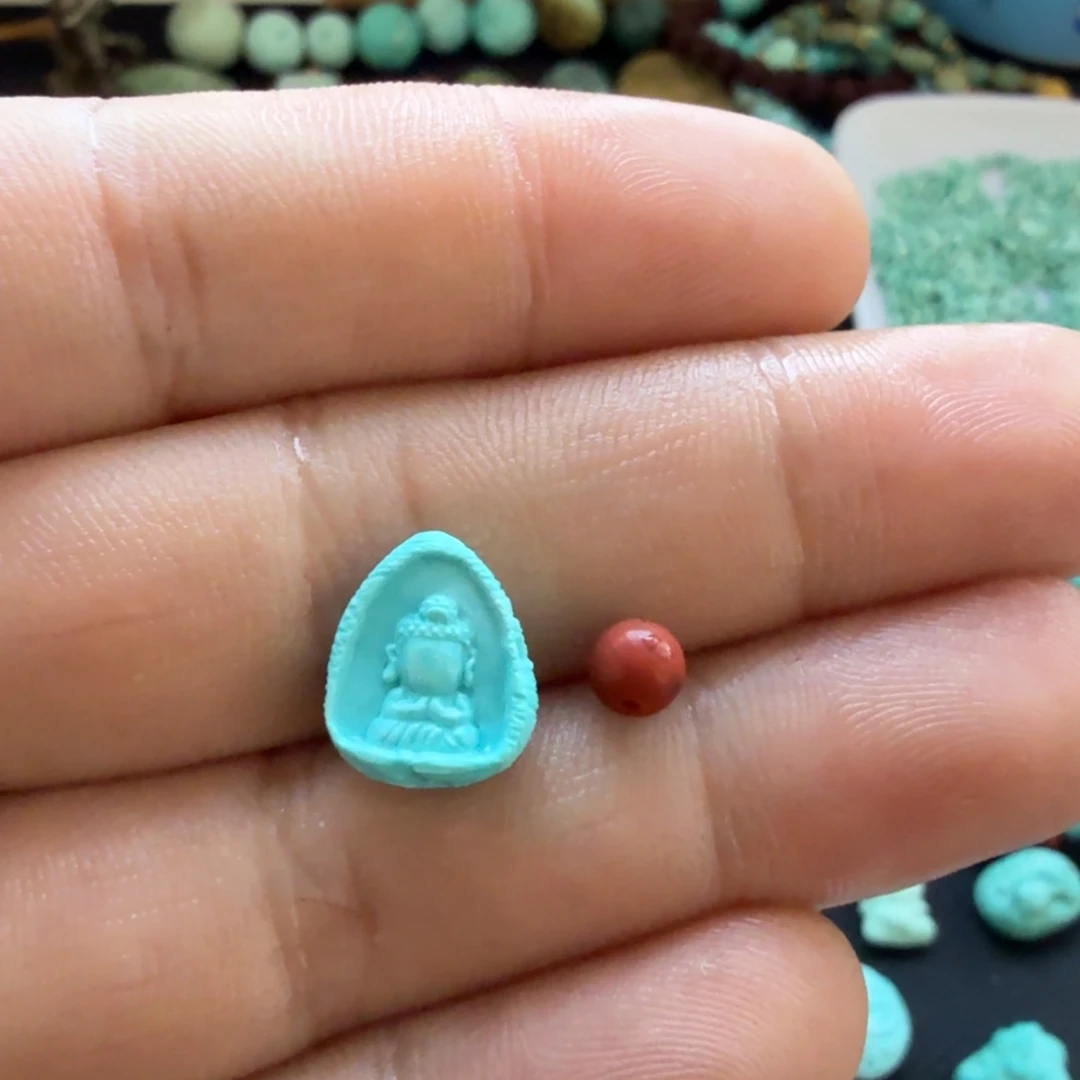 南红玛瑙未镶嵌珠宝奇石