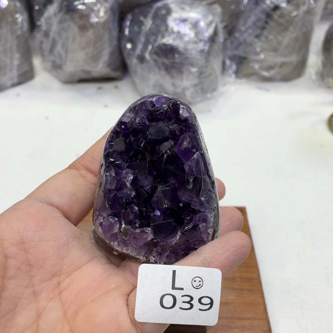 未镶嵌水晶摆件天然紫水晶