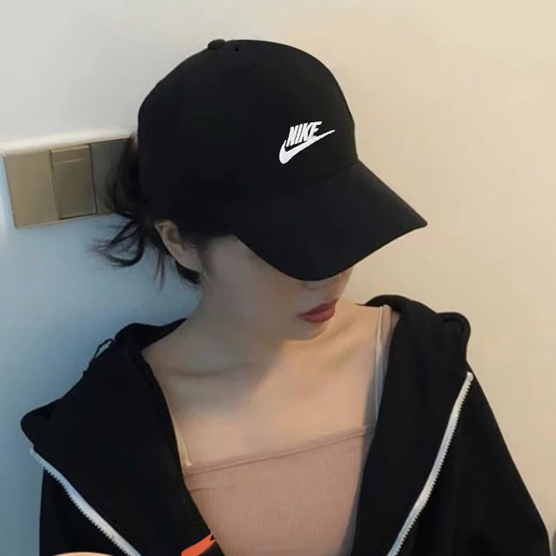 耐克｜NIKE CLUB FUTURA 软顶水洗运动帽