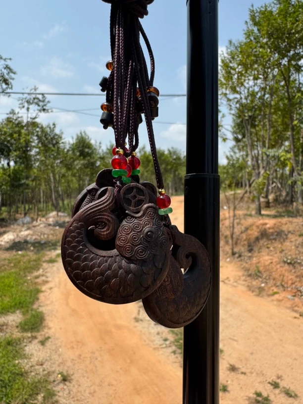 B022雕刻年年有鱼沉水