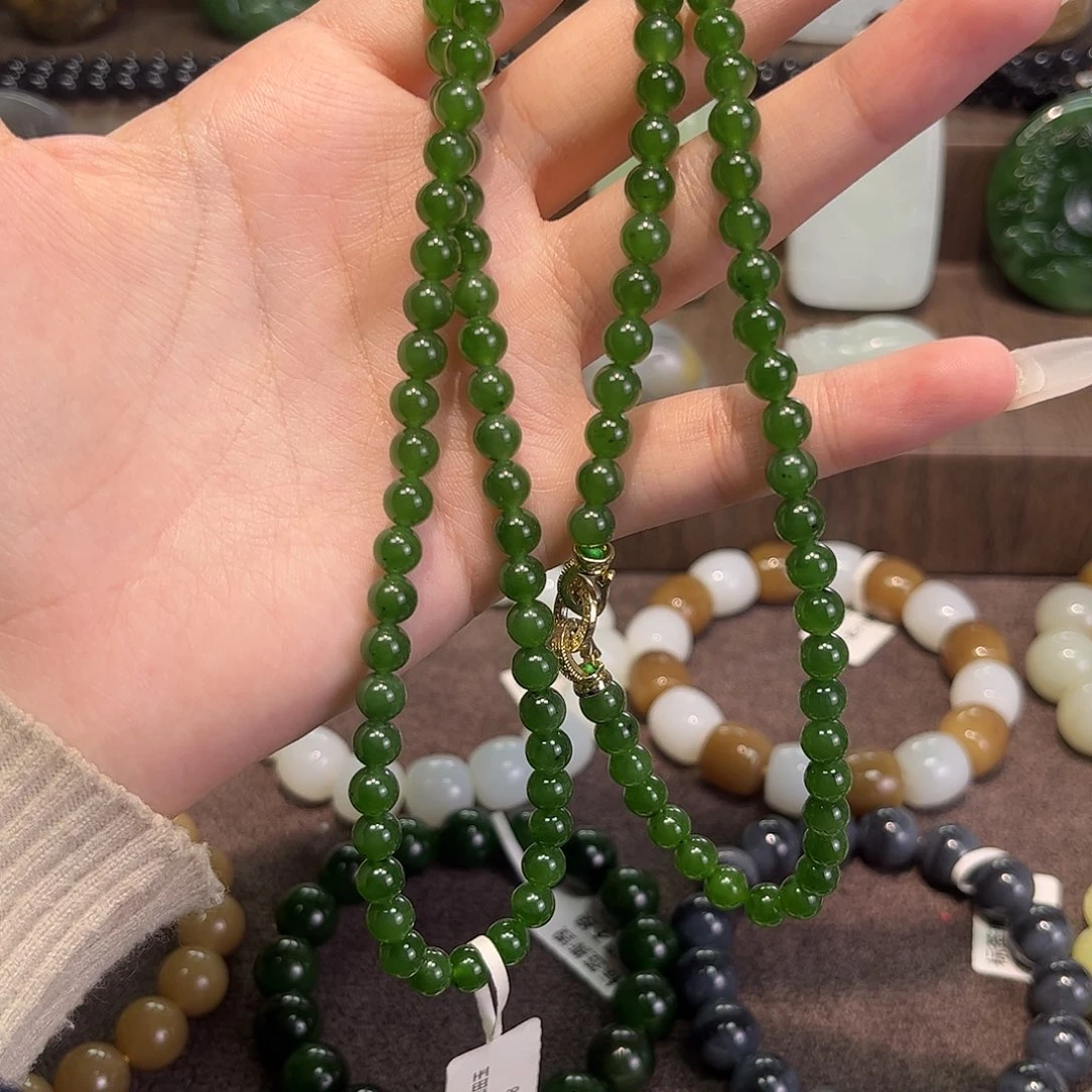 和田玉未镶嵌手串