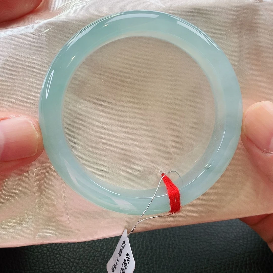 未镶嵌手镯翡翠天然翡翠手镯