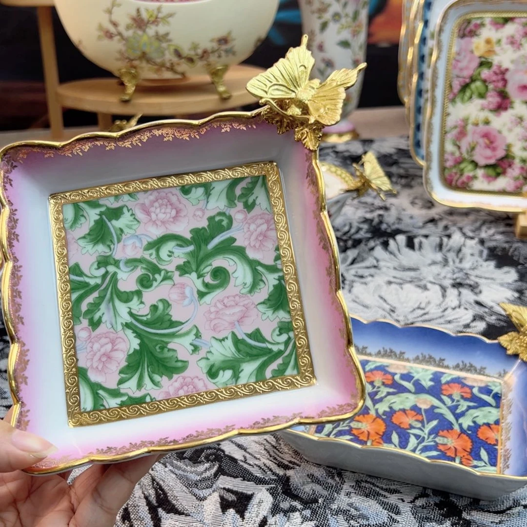 东顿庄园方形盘礼盒装铜配瓷