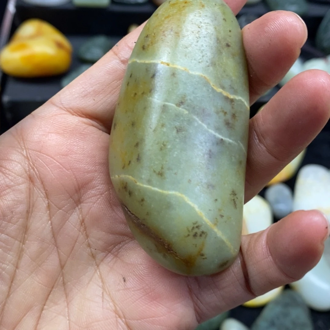 未镶嵌和田玉（子料）摆件