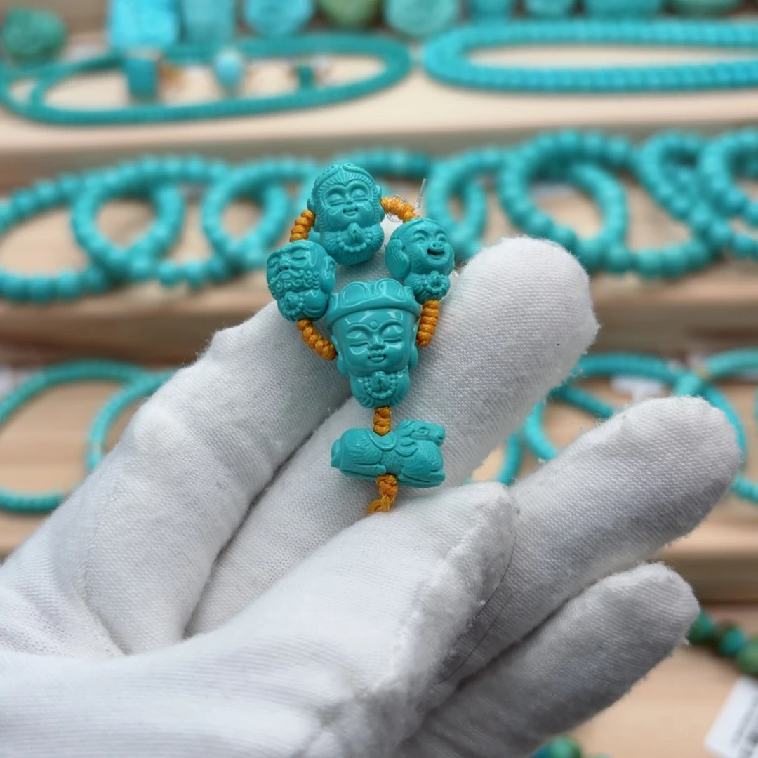 绿松石未镶嵌珠宝奇石