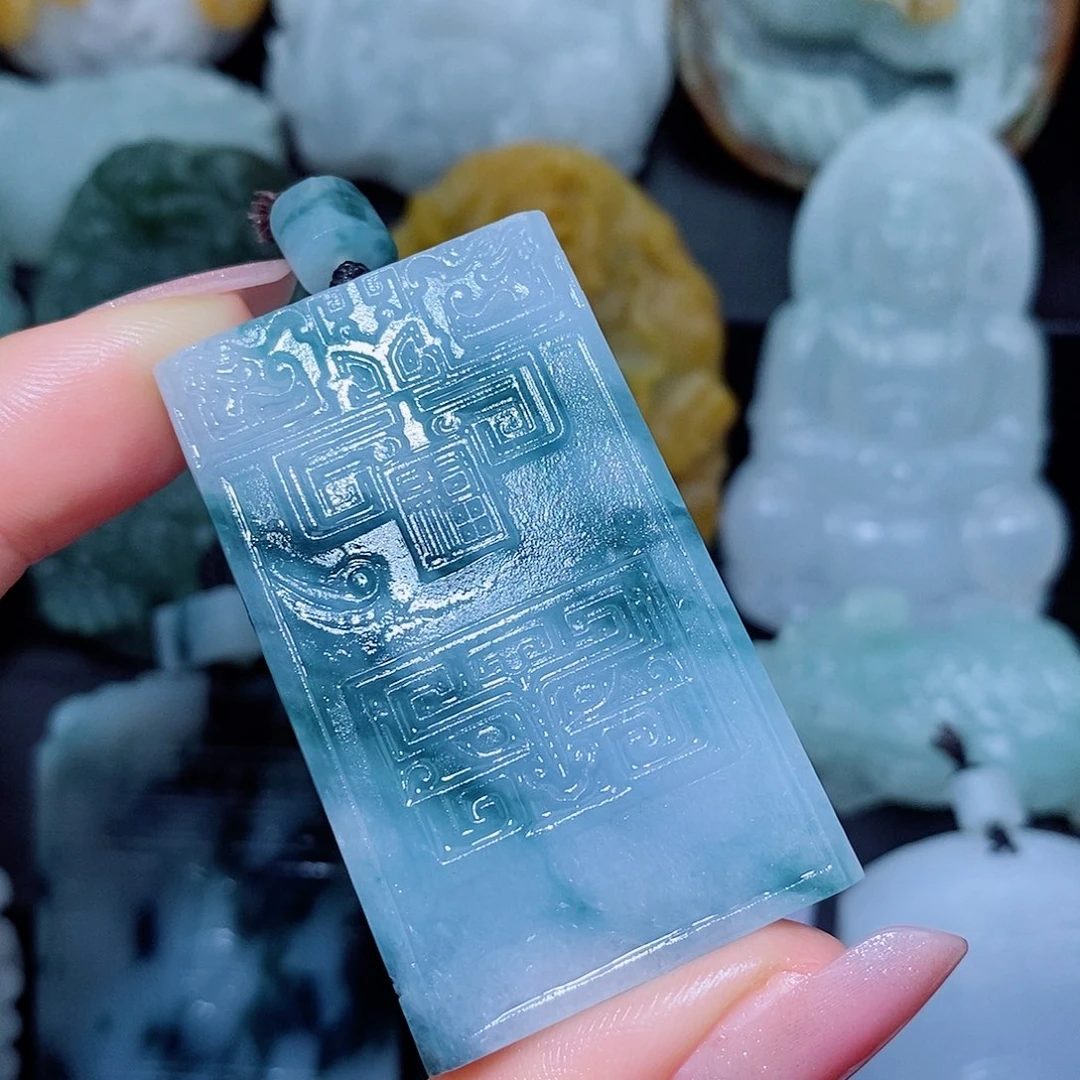 定制翡翠未镶嵌翡翠