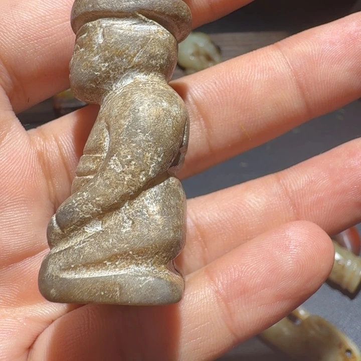 天***空和田玉未镶嵌车挂