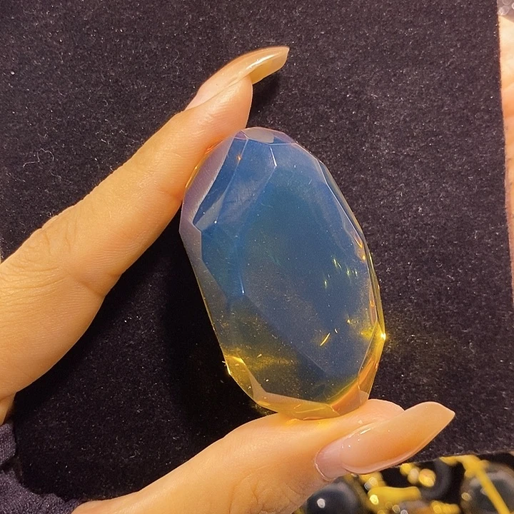 蓝珀未镶嵌珠宝奇石墨西哥蓝珀钻切吊坠