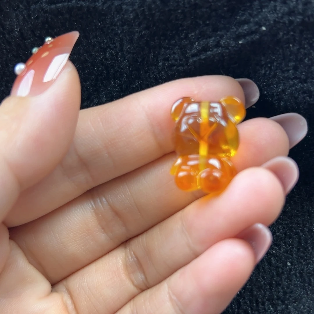 未镶嵌琥珀珠宝奇石