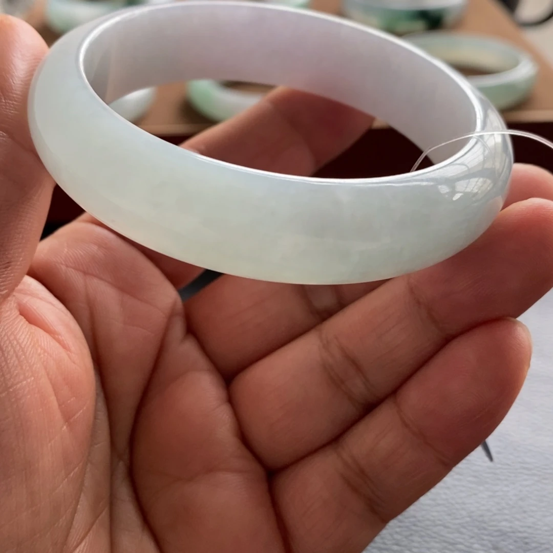 翡翠未镶嵌手镯天然翡翠手镯