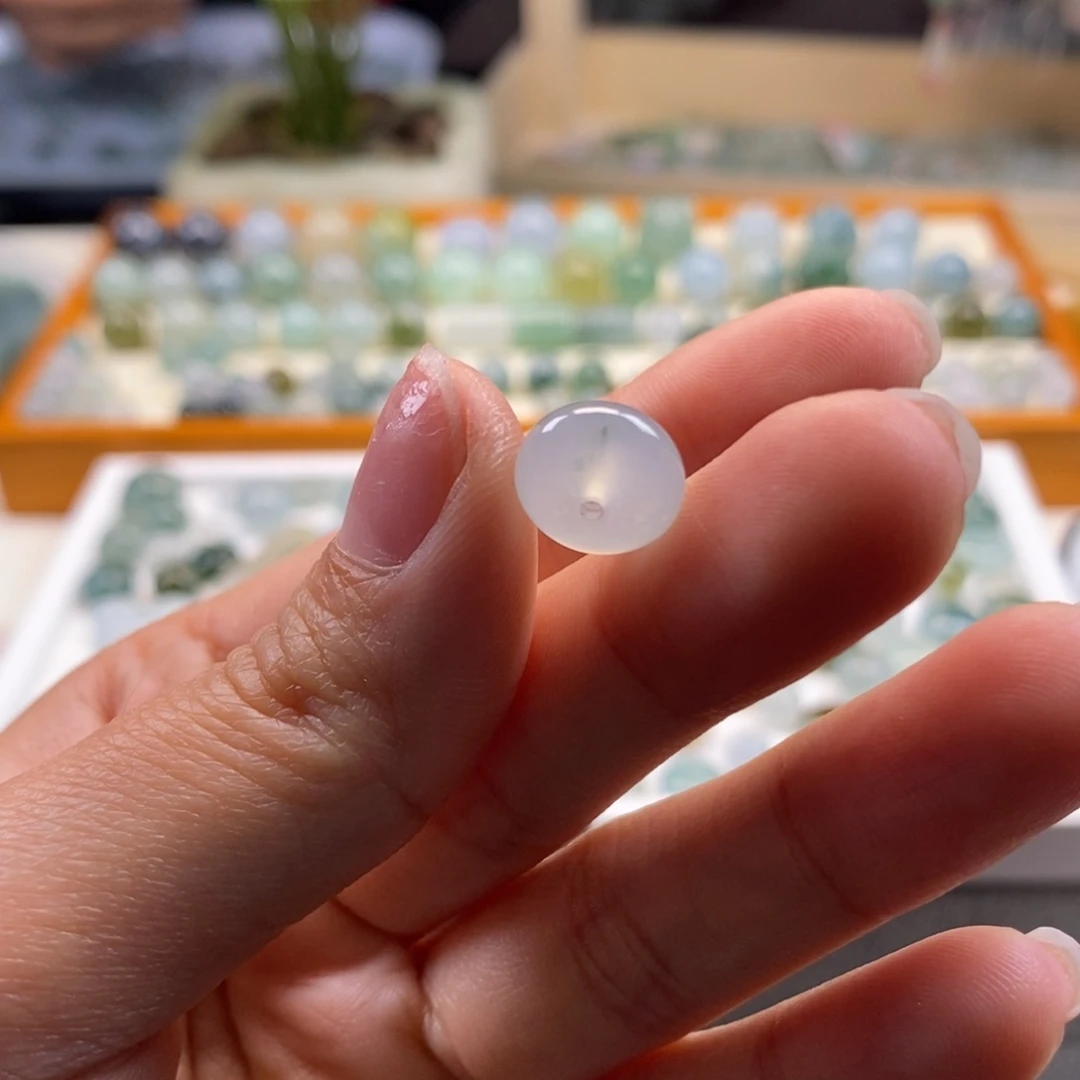 翡翠散珠天然翡翠冰胶10.6×6.3