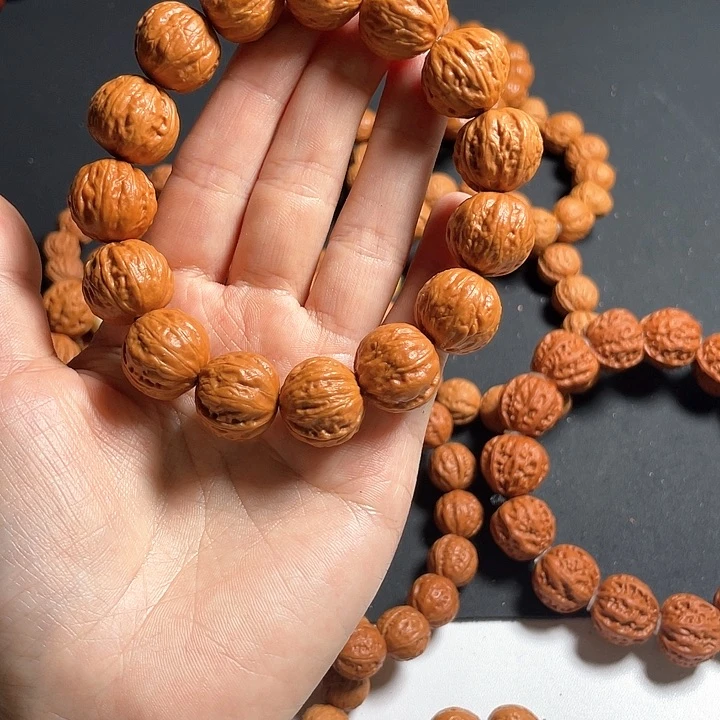 文玩核桃手串奇**客小核桃手串