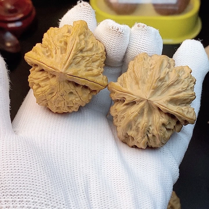 名***屁文玩核桃吊坠瑕疵单只不退不换