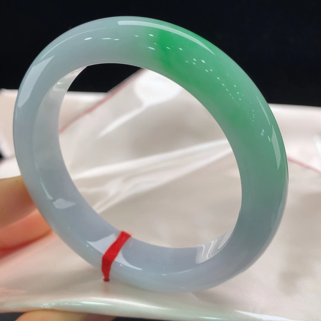 翡翠未镶嵌手镯0161