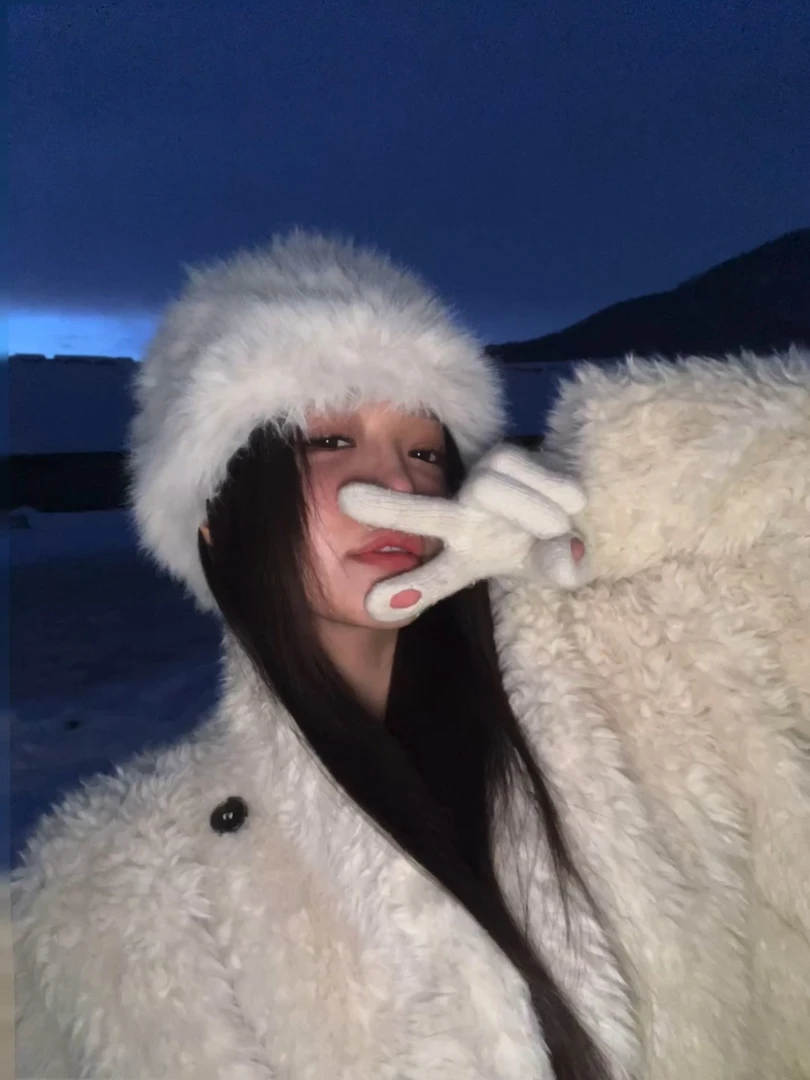 圆84【江南富人区】2024冬季约会战袍毛毛保暖外套WCC99211