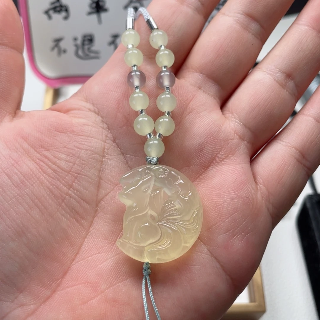 未镶嵌蛇纹石玉颈饰