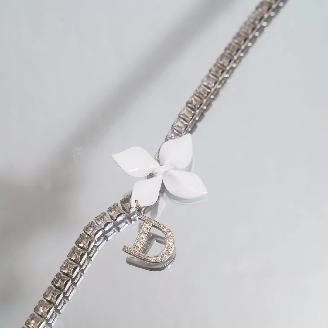 95新 DIOR/迪奥  银色白花满钻时尚配饰项链 hh01